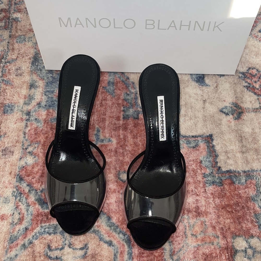 ‼️$775 MANOLO HEELS‼️NEW‼️STEAL🤑🤑 - Picture 6 of 10